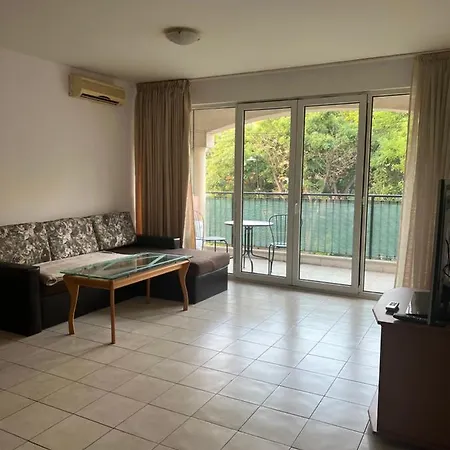 Sunny Apartment